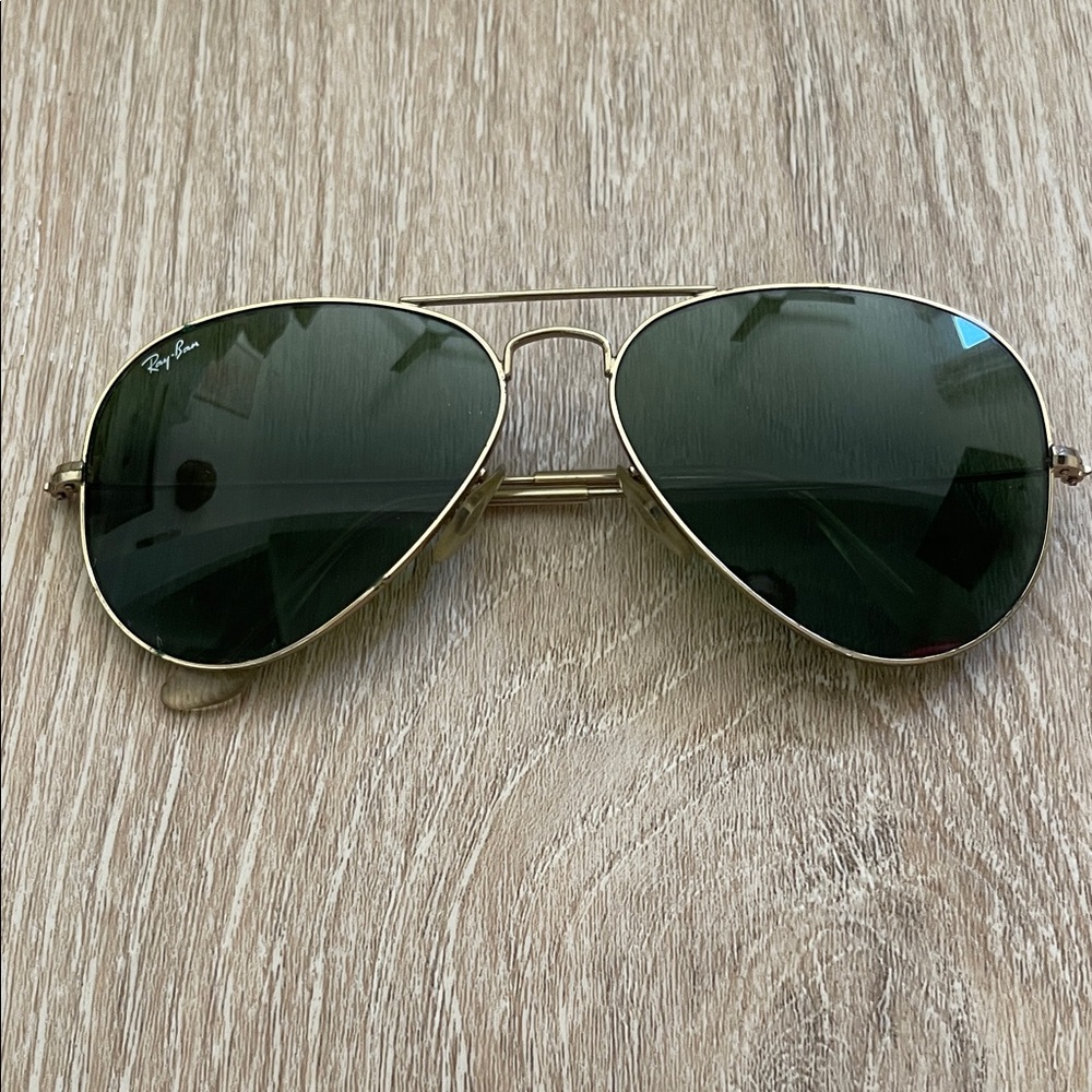 Ray-Ban Gold Frame Aviator Sunglasses